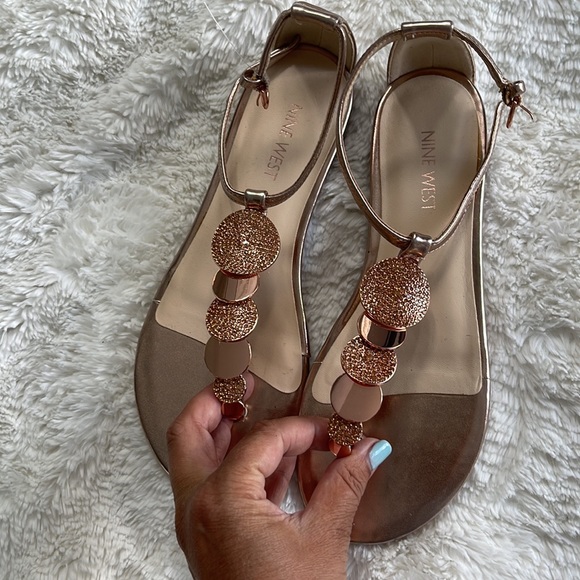 New Nine West Sandles - Picture 3 of 8